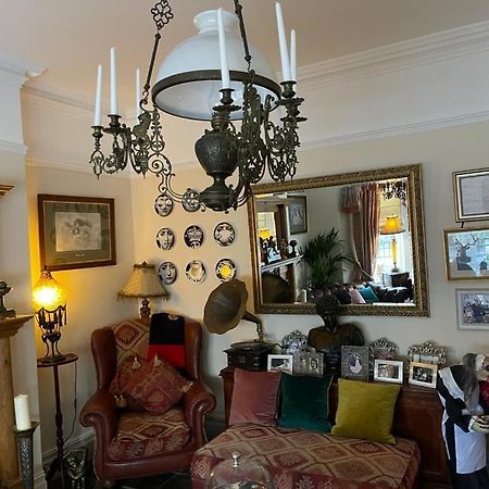 ポースコール Olivia House Bed & Breakfast エクステリア 写真