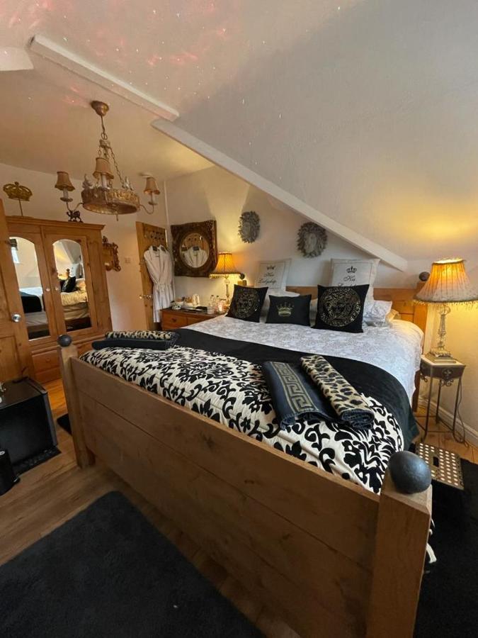 ポースコール Olivia House Bed & Breakfast エクステリア 写真